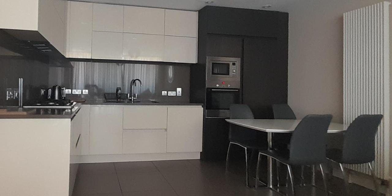 Titanic Quarter Apartment Belfast Exterior photo